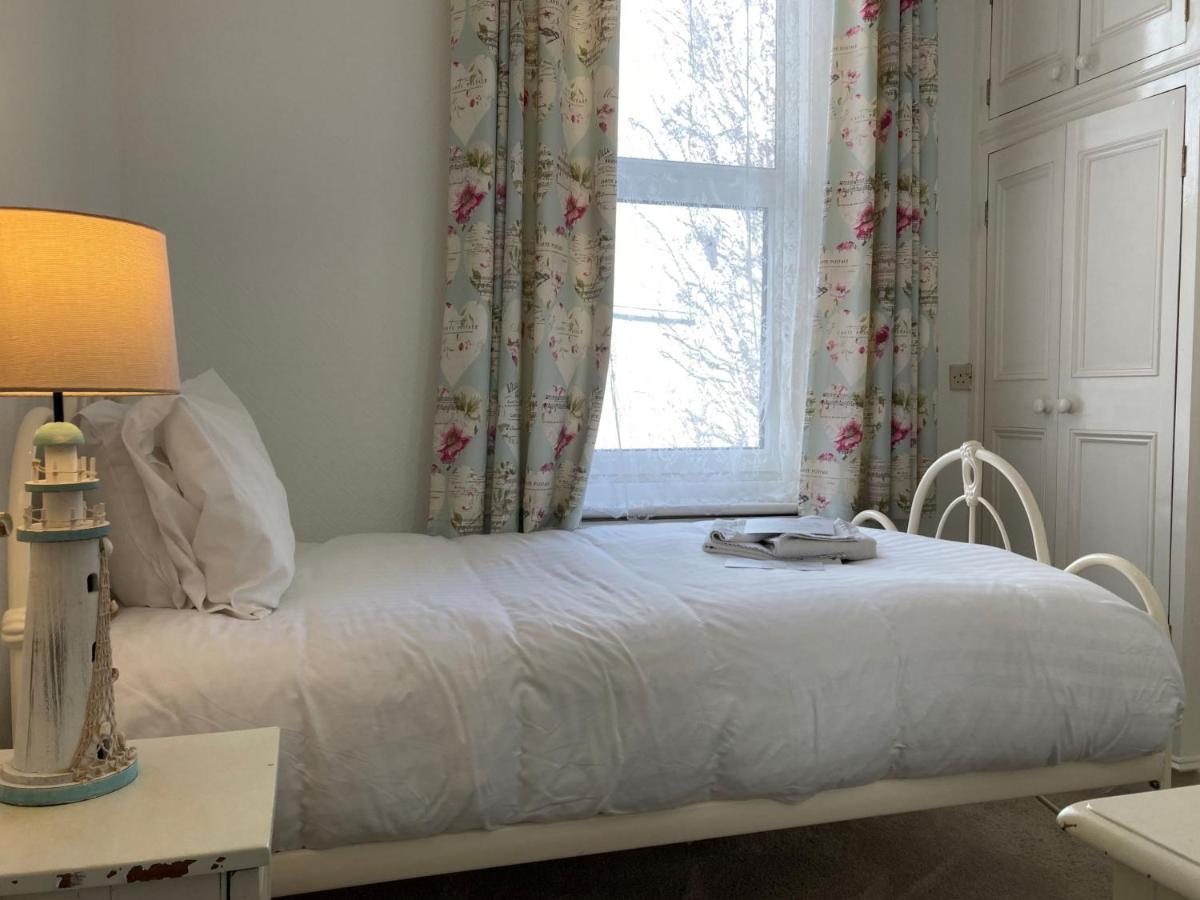 Apartament Flat 2, 1 Alexandra Gardens Ventnor Zewnętrze zdjęcie